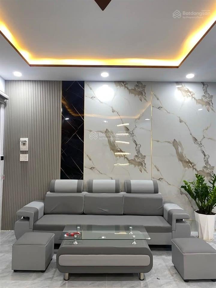 Nhà mới đón tết, gần trường cd gtvt, 100m tới chợ, hẻm xe 16 chỗ vào sân, giá rẻ nhất khu vực