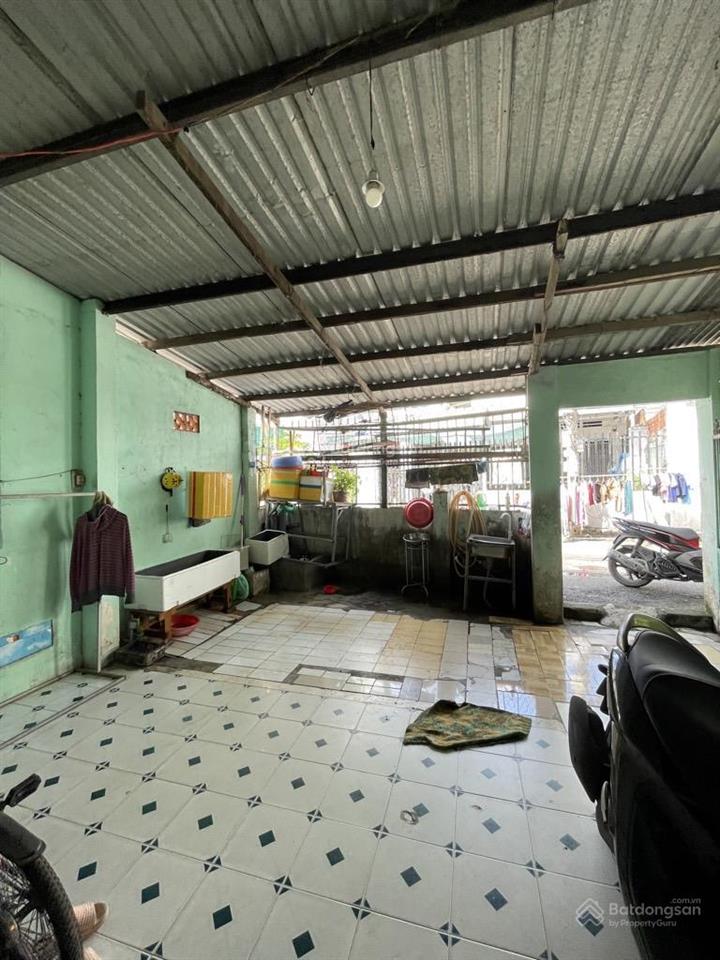 O tô né vào đón 108 a hùng lương sơn tại dương đình hội q9 gần các khu dân cư cao cấp, trường học