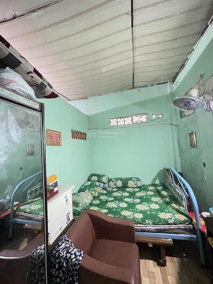 O tô né vào đón 108 a hùng lương sơn tại dương đình hội q9 gần các khu dân cư cao cấp, trường học