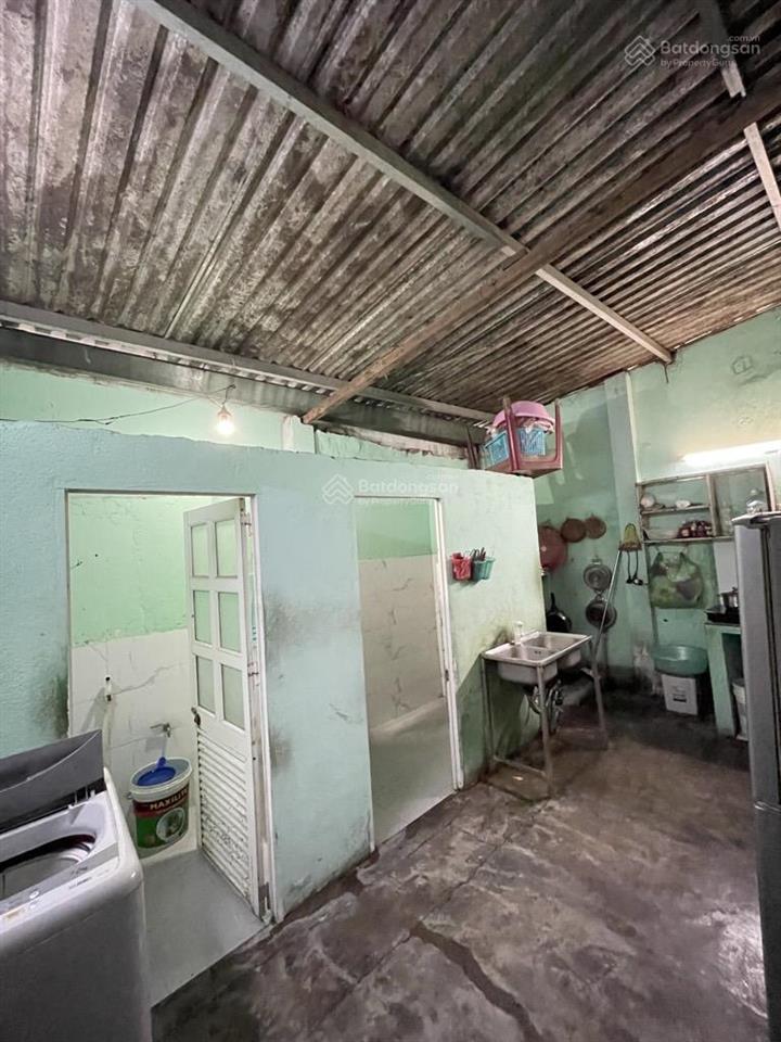 O tô né vào đón 108 a hùng lương sơn tại dương đình hội q9 gần các khu dân cư cao cấp, trường học