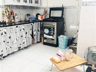 Kết cấu 2 tầng kiên cố, đường ô tô 4m chạy tới cửa. khu dân trí cao, an ninh tốt, hàng xóm thân