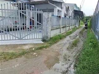 Nhà và 3 phòng trọ. dòng tiền hàng tháng 6tr. chỉ 9xx tr