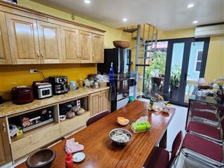 Hiếm trung tâm thái hà 40m*5t*giá 9,5tỷ dân xây 2 thoáng ôtô đỗ 10m  ngõ thông  kdvp  ở cực vip