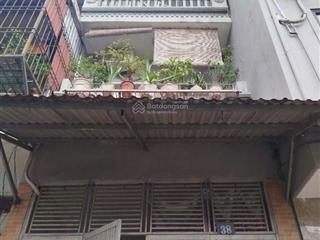 Quá rẻ đường láng 46m*5t*giá 9,5 tỷkd nhỏngõ thônggần phốdân xây2thoángcông năng đ đủở vip.