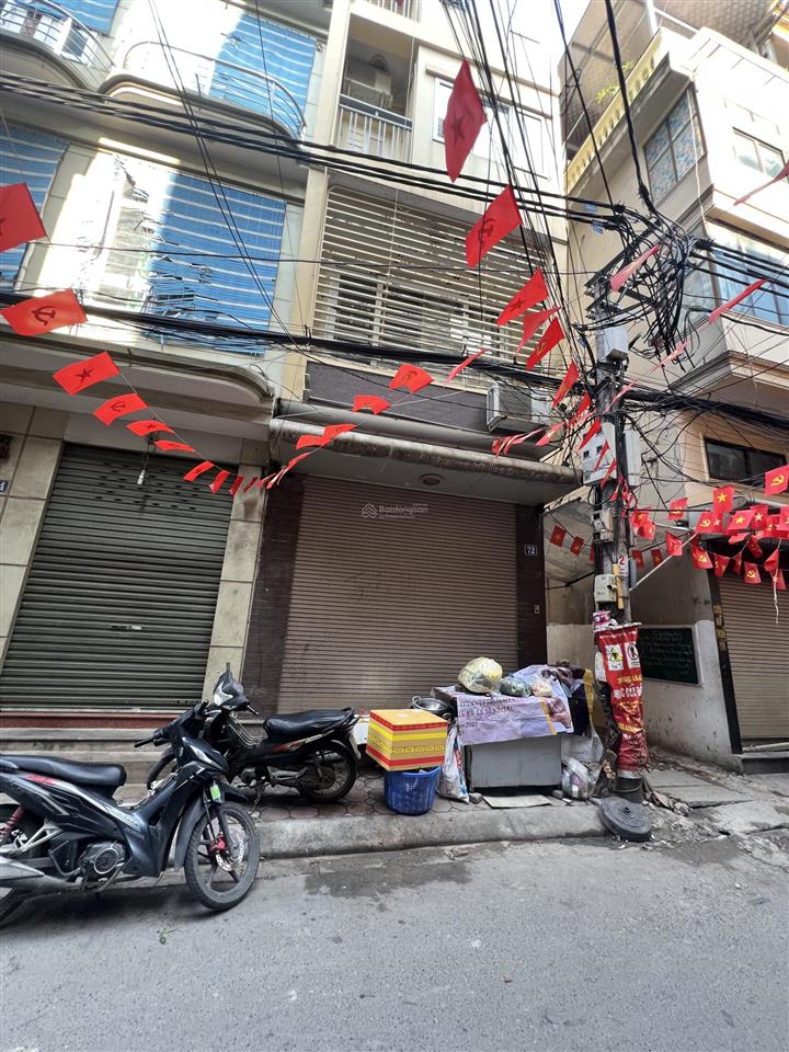 Vị trí siêu đẹpphố chùa láng 46m2*5t*mt4,5m*giá 14,3tỷdân xây2thoángô chờ thang máykdở sướng