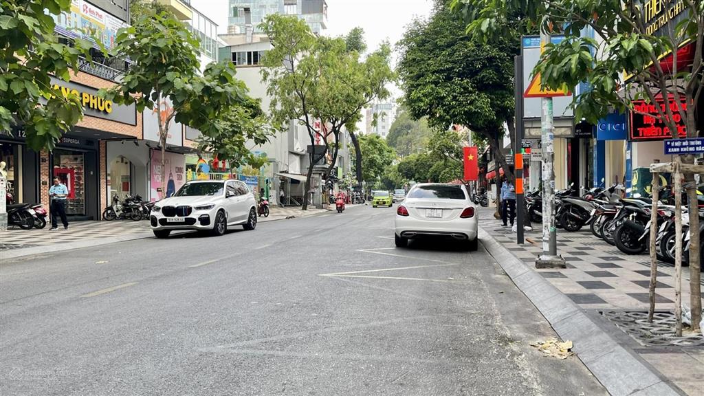 Góc 2mt ngang 6m lý tự trọng hđt 160tr/th 59 tỷ cách chợ bến thành 300m