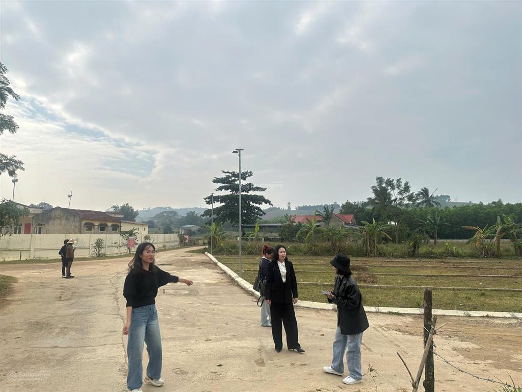 Chỉ từ 165 triệu/1 lô đất nền full thổ cư  ngay cạnh khu cn thành tâm, mặt đường quốc lộ