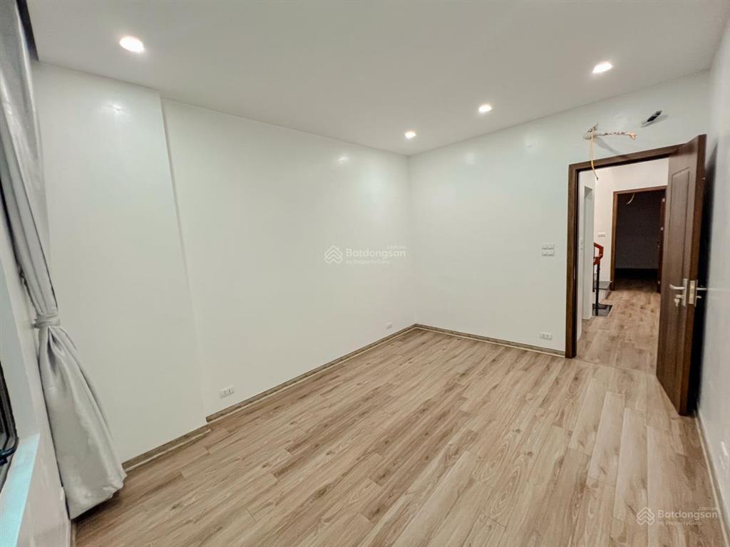 Phải thật nhanh! bạch mai, lô góc, ba gác vào nhà, 20m ra ô tô tránh, gần trường học, ngõ thông,52m