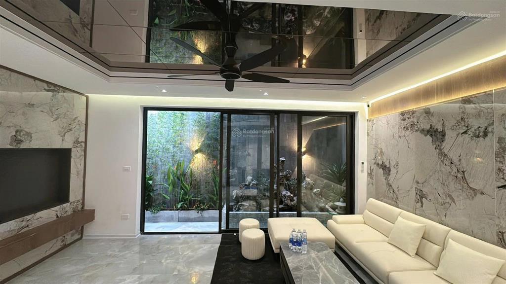 Dân xây siêu đẹp! khâm thiên, vf3 đỗ cửa, 10m ra bãi ô tô, lô góc 3 thoáng vĩnh viễn, 57m2*5t*4 ngủ