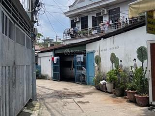 Nhà cấp 4  ngay bệnh viện lê văn thịnh  hẻm ba gác. cách.500m chợ cây xoài .dt.63m2. pcl q2