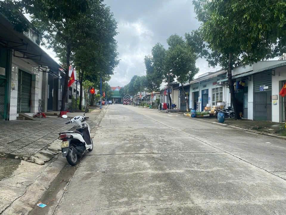 Chỉ 690 triệu sở hữu 300m2 đất ngay kcn mỹ phước 3, thới hòa, sổ sẵn, đầu tư sinh lời cao