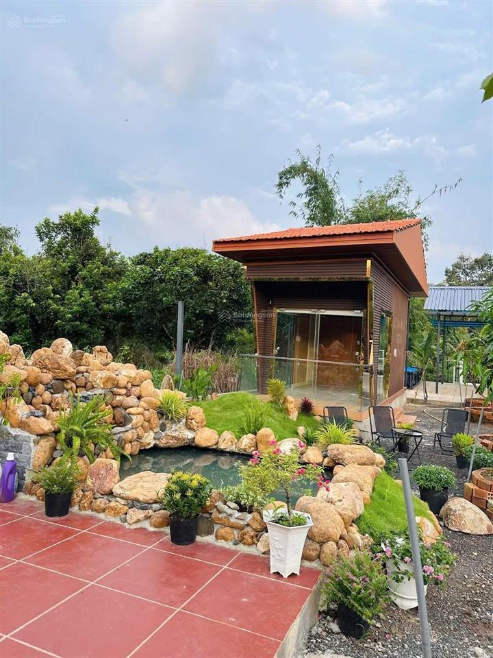 Chính chủ cần bán gấp nhà vườn 1200m2 giá 500tr. ql13. ngay kcn chơn thành. shr