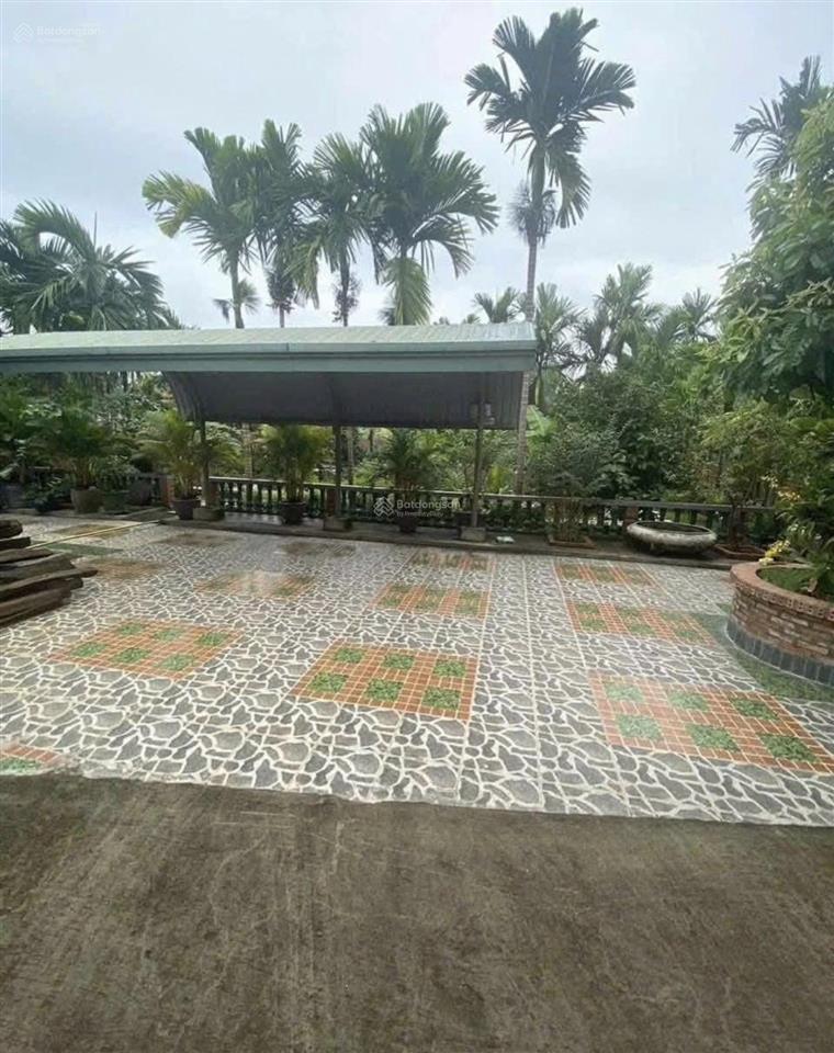 Chủ bán gấp nhà vườn nghỉ dưỡng 1200m2 chỉ 1 tỷ 050tr, sát ql 13, sổ sẵn.