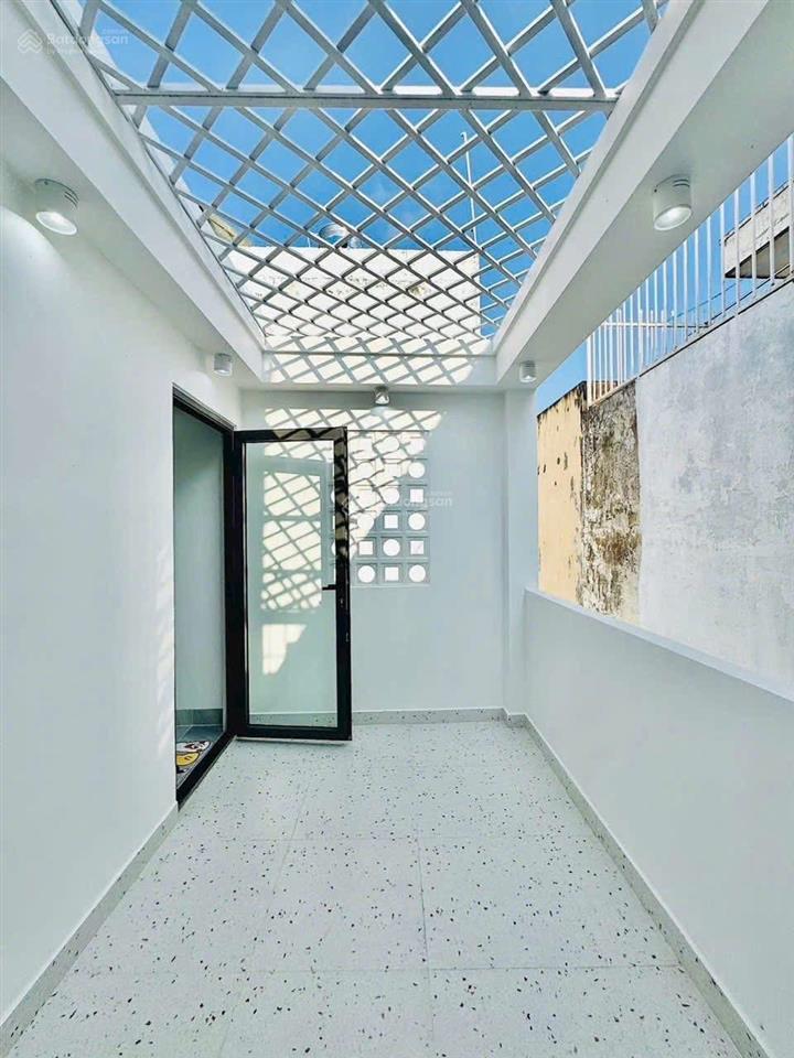 Nhà đẹp trung tâm gò vấp lê văn thọ, hẻm xe hơi, 4 phòng ngủ, full nội thất, dọn vào ở ngay