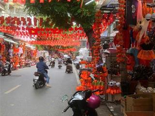 Bán nhà mặt phố hàng mã, q. hoàn kiếm  nhà vị trí đẹp  sát ngã tư  cho thuê dòng tiền.