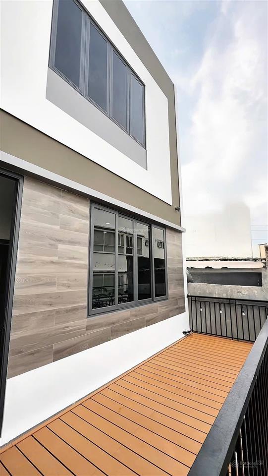 Nhà mới 3 tầng trần xuân soạn q7 hẻm 1/ gần mặt tiền  chỉ 6.25 tỷ tl