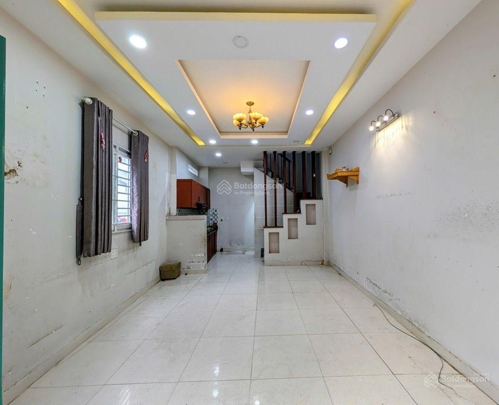 Bán nhà 4 tầng phan xích long  chỉ hơn 6tỷ  ngang 4m nở hậu  hẻm vip sát mt  gấp bán