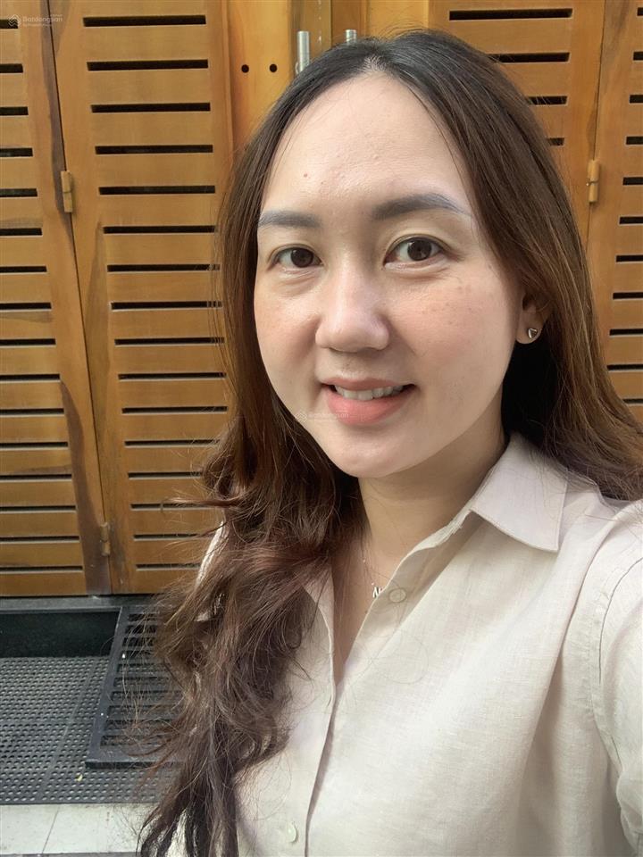 Bán nhà mặt tiền p1, gò vấp  ngay phạm văn đồng  5 tầng  3pn  full nội thất  vừa ở vừa kd