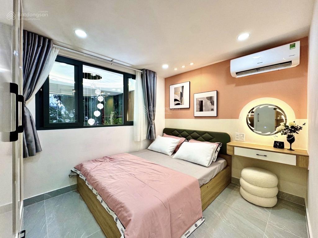 Bán nhà mặt tiền p1, gò vấp  ngay phạm văn đồng  5 tầng  3pn  full nội thất  vừa ở vừa kd