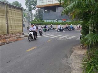 7.5 tỷ. mặt tiền kinh doanh sầm uất  ngay ngã ba nguyễn thái sơn, gần sân bay  đang cho thuê 20tr