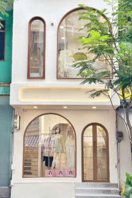 Cho thuê mặt tiền nguyễn trãi, q1 gần ngã 5 cống quỳnh, khu vip trệtlầu trống suốt, giá 32tr/th