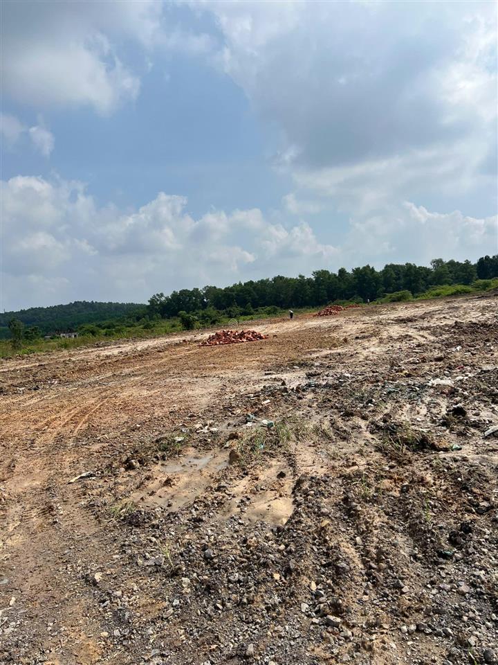 Bán đất mặt tiền, sổ hồng riêng, thổ cư 100%, vị trí đẹp, tiềm năng tăng giá