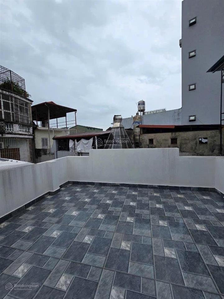 Bán nhanh nhà phố pháo đài láng, lô góc, ngõ thông, nhà dân xây, nội thất đẹp, về ở ngay 41m2 5t