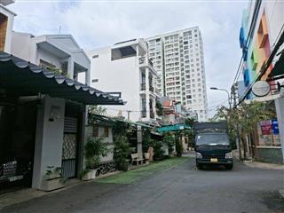 Bán nhà giả biệt thự mini . ngang bề thế 7.5m dài 15m . đường nhựa 10m gần kiều đàm q7 . chỉ 15t to