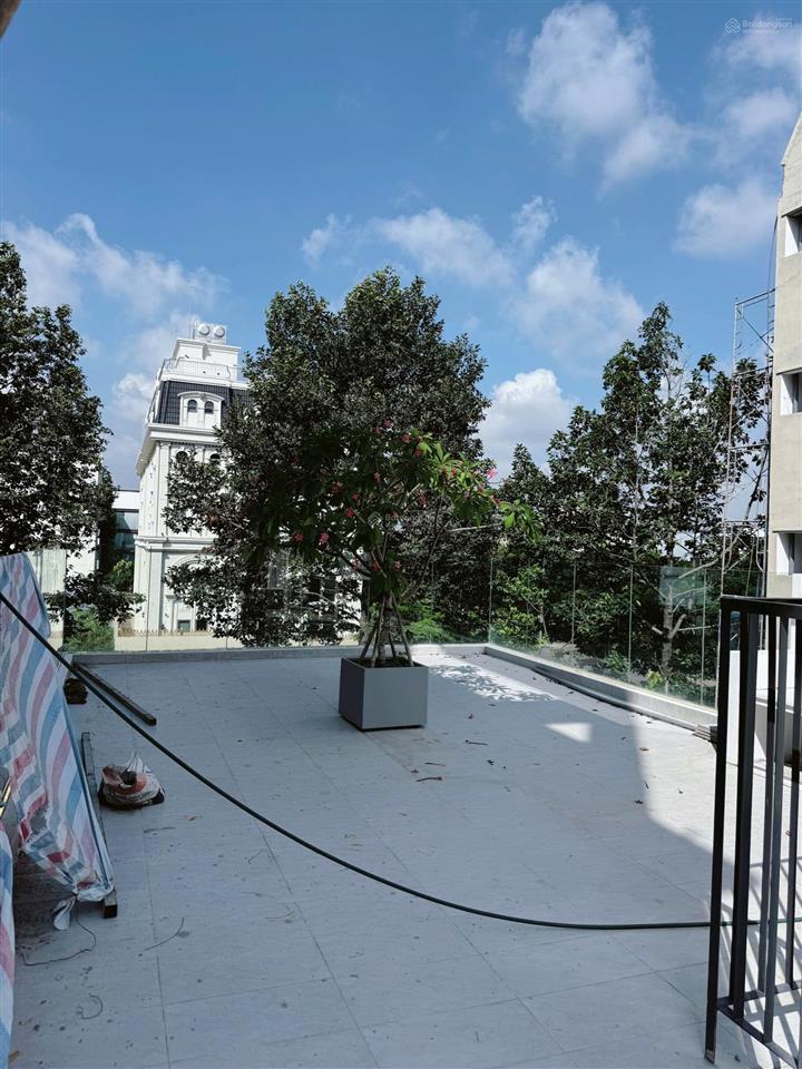 Ngộp bank, bán gấp toà góc 2 mặt tiền phổ quang quận tân bình,dt20x25m hầm 5t hđt 300tr giá 95 tỷ