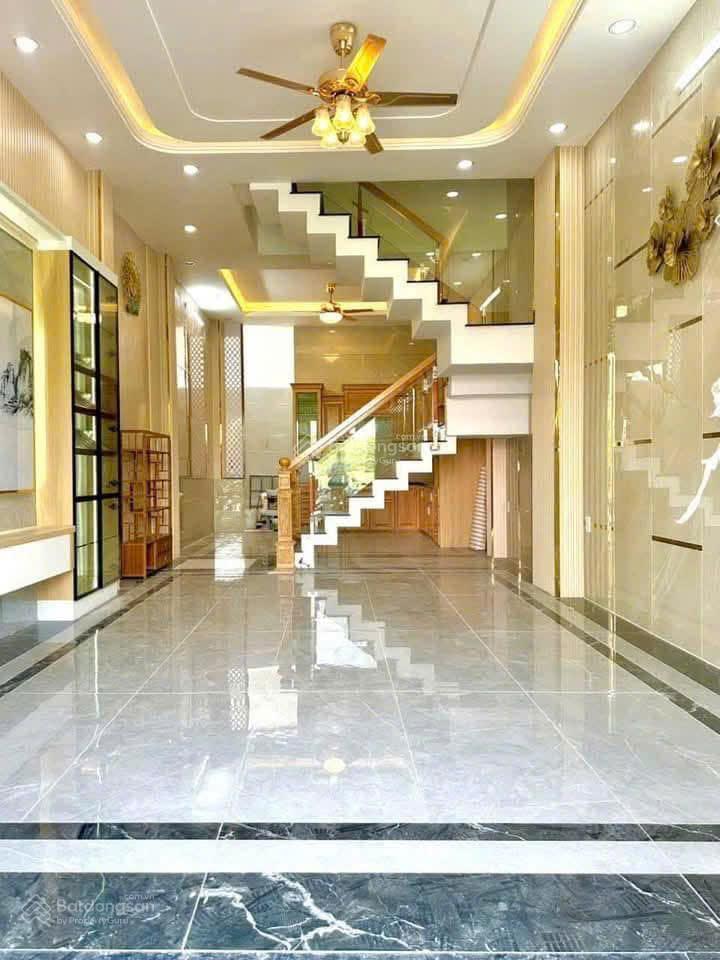 Bán nhà đường xe hơi thới tam thôn 9,nguyễn thị ngâu đặng thúc vịnh 2 tầng 72m2