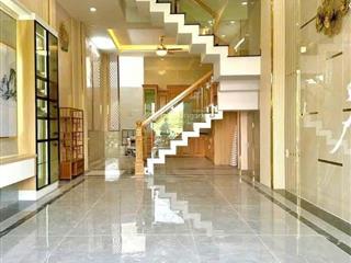 Bán nhà gấp mặt tiền đặng thúc vịnh ngay chợ hóc môn 2 tầng 72m2, chỉ 5tỷ