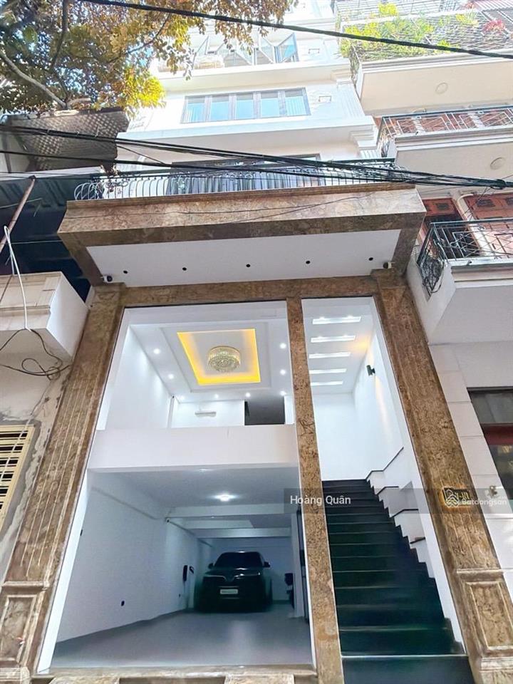 Tòa nhà 8 tầng văn phòng thông sàn lạc trung 80m mt 6m giá 29.8 tỷ, thuê 100tr/th