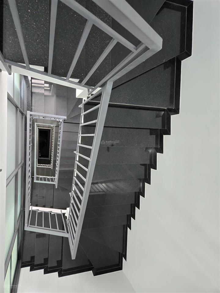 Cho thuê văn phòng đầy đủ máy lạnh vách ngăn phòng tại vạn phúc 1, 60 triệu, 500m2, nhiều tiện ích