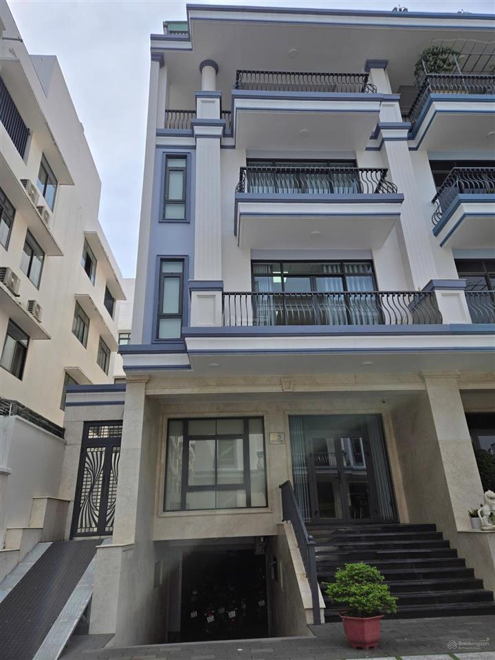 Cho thuê văn phòng đầy đủ máy lạnh vách ngăn phòng tại vạn phúc 1, 60 triệu, 500m2, nhiều tiện ích