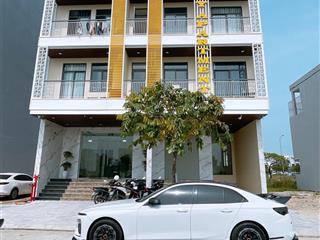 Toà căn hộ dòng tiền tôn đức thắng 260m2 x 5t, 30 căn hộ 5*, dthu 1.2tỷ~7%/năm, giá chỉ 17.99tỷ!