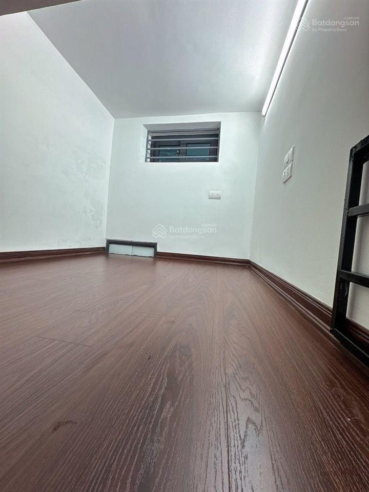 Hiếm  nhanh tay mới còn  nhà đẹp  trung tâm, gần trường, gần chợ, cách hồ hai bà trưng vài bước