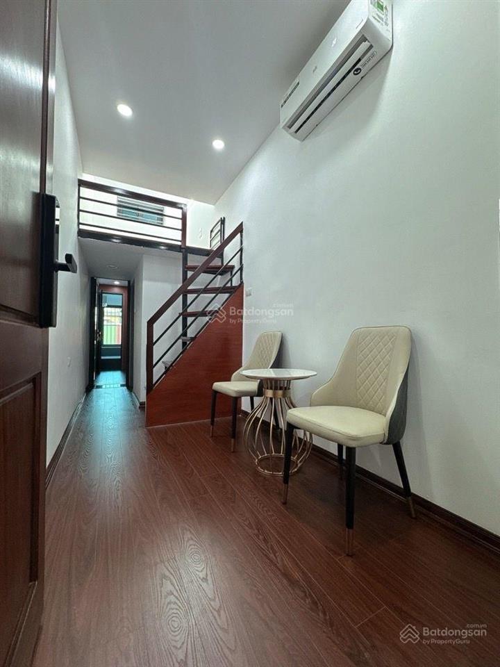 Hiếm  nhanh tay mới còn  nhà đẹp  trung tâm, gần trường, gần chợ, cách hồ hai bà trưng vài bước