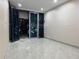 Tt tầng 1 kinh doanh ô tô vào nhà ngõ thông bàn cờ, sát hồ văn chương, tiện ích bạt ngàn