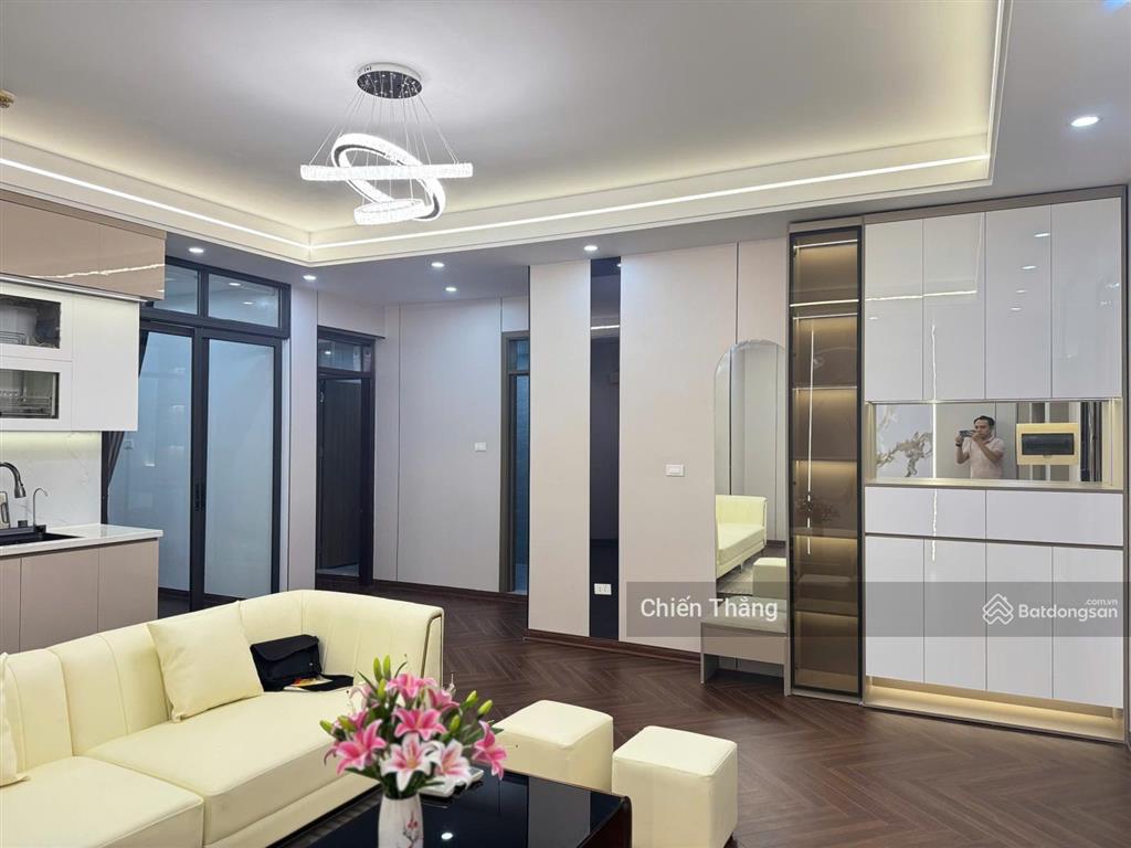 Chính chủ bán gấp căn 3pn2wc, 85m2, giá 8.1 tỷ tại 17t7 kđt trung hòa, full nội thất,  0985 284 ***