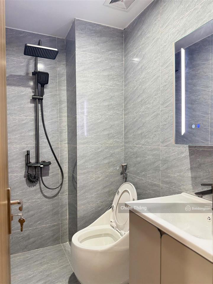 Chính chủ bán gấp căn 3pn2wc, 85m2, giá 8.1 tỷ tại 17t7 kđt trung hòa, full nội thất,  0985 284 ***