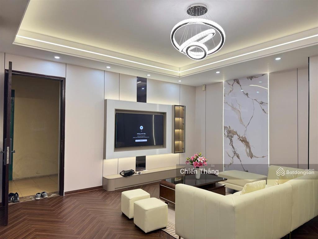 Chính chủ bán gấp căn 3pn2wc, 85m2, giá 8.1 tỷ tại 17t7 kđt trung hòa, full nội thất,  0985 284 ***