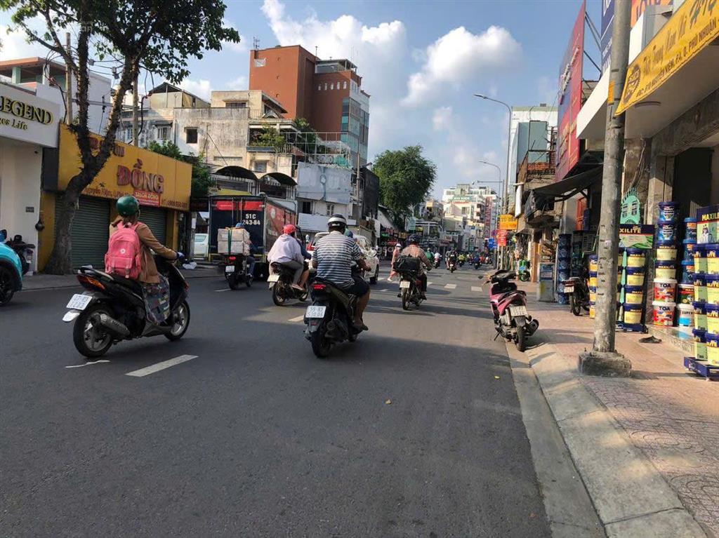 Bán nhà nguyễn kiệm 216m2 2 tầng  33 tỷ  2 mặt tiền đất xây mới