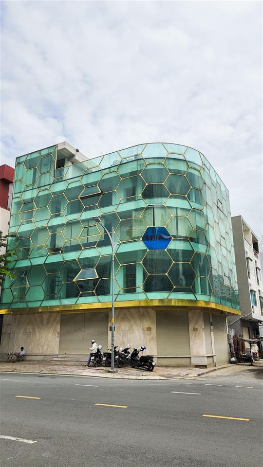 Cần bán tòa nhà văn phòng 5 tầng (771m2 sàn)