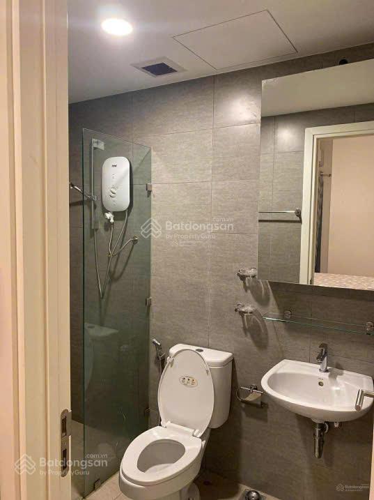 Chính chủ cần bán nhanh "the golden star quận 7" sổ riêng  80m2  2pn + 2wc  giá cực tốt