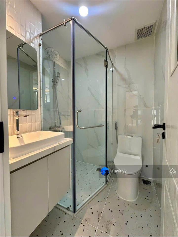 Bán căn hộ vĩnh hội, 1 tỷ 975, quận 4, 68m2, 2pn  2wc