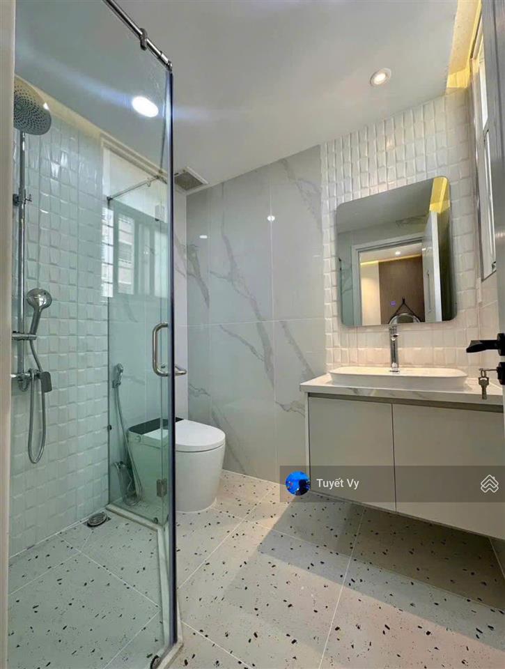 Bán căn hộ vĩnh hội, 1 tỷ 975, quận 4, 68m2, 2pn  2wc