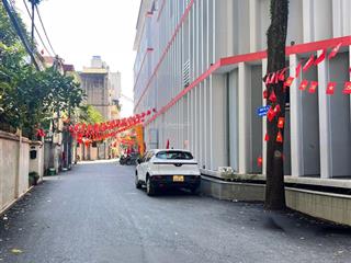 Bán nhà mặt ngõ tây hồ ô tô ngủ trong nhà 75m x 4 tầng 17,95 tỷ
nhà đẹp