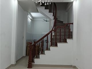 Bán nhà riêng 4 tầng  dt32m2  full nội thất xịn sò  gần trường thcs,th an ninh tốt thoáng sáng.