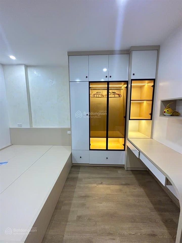 Nhình 9t  45m2  nhà xinh ngọc thụy  thang máy  full nội thất cao cấp  bể sục xông hơi!