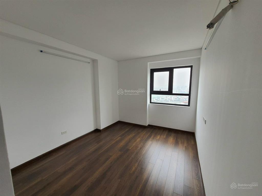 Chính chủ bán chcc 101m2 tầng 14 viễn đông star